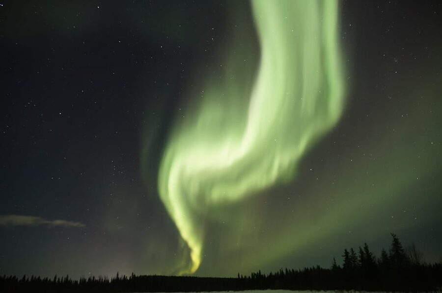 Saariselkä: Aurora Photo Tour by Car with Transfer & Drinks - Who should book this Saariselkä tour?