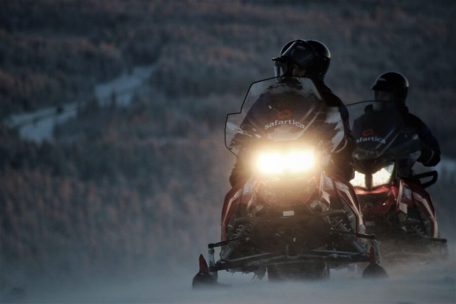 Saariselkä: Evening Snowmobile Tour with Fire & picnic - The price: who gets fair value at $183?