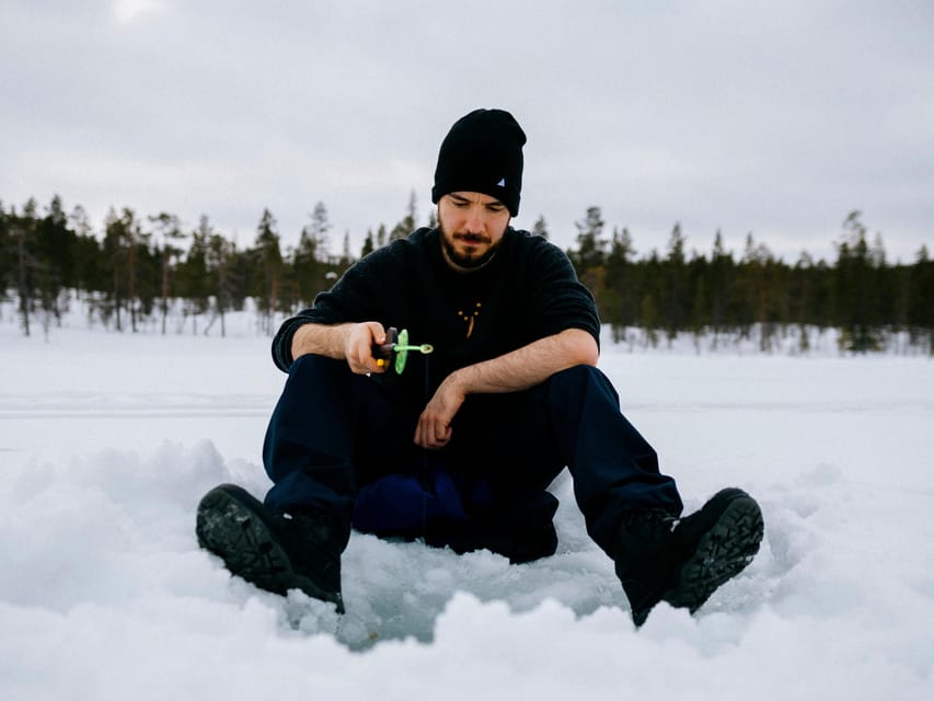 Saariselkä: Ice Fishing Adventure - What ice fishing near Saariselkä is really like