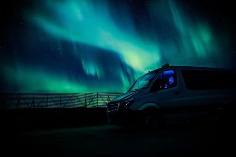 Saariselkä,Kakslauttanen: Aurora Hunting & Photography Tour. - Meeting the Minibus Around Saariselkä