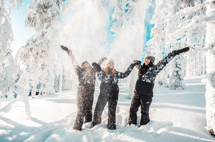 Saariselkä: Rent Winter Clothing Sets - Using the set around Saariselkä
