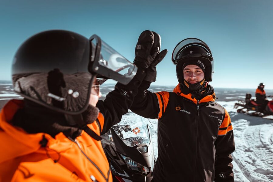 Saariselkä: Snowmobile Ride with Hot Drinks - Safety, responsibility, and physical demands