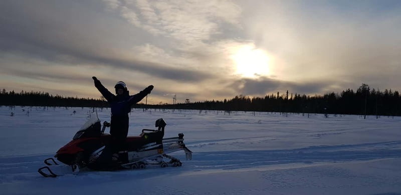 Saariselka: Snowmobile Safari on Tundra with BBQ - Setting Out from Saariselka in Winter
