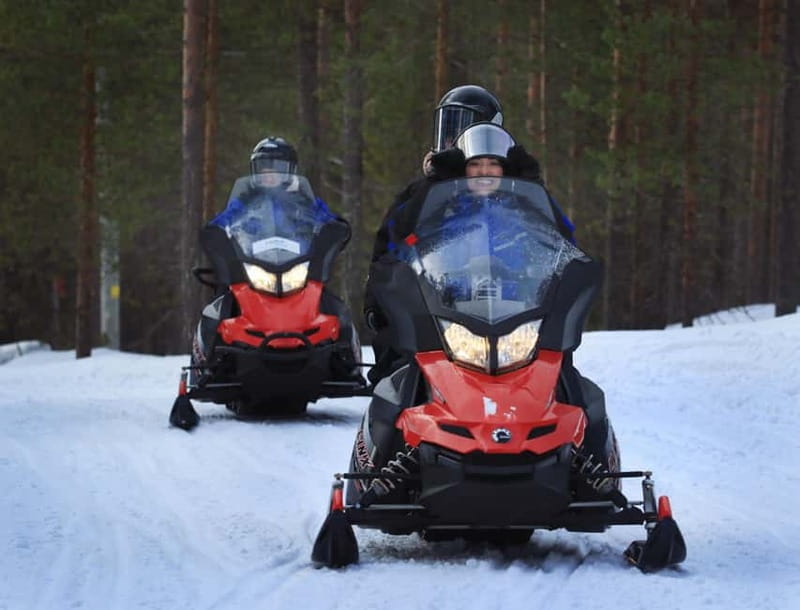 Saariselka: Snowmobile Safari on Tundra with BBQ - Learning the Controls on Special Tracks