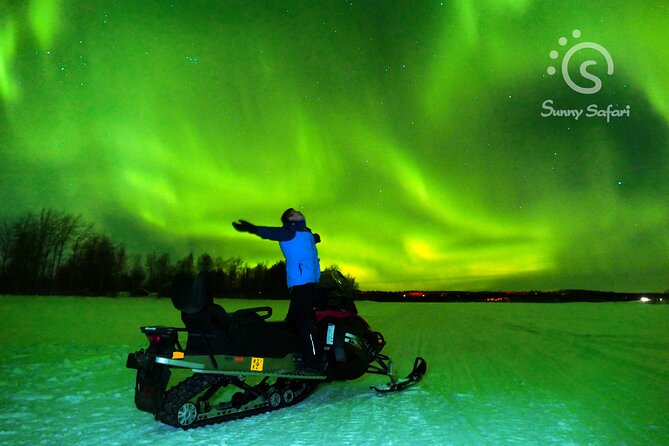 Searching Aurora with Snowmobile - Learning to drive before entering the forest