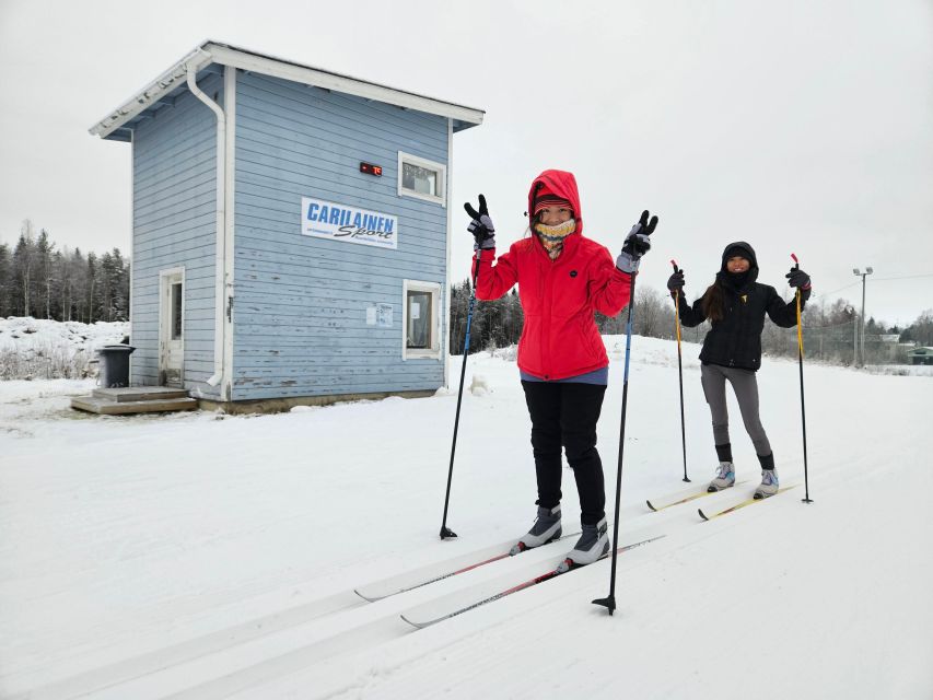 Ski or Snowshoe rental in Sea Lapland - Getting fitted at your accommodation