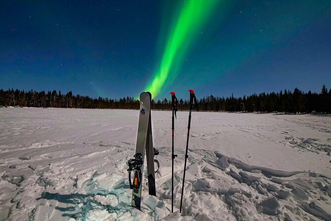 Ski Trekking under the Northern Lights - Getting used to skis made for deep snow
