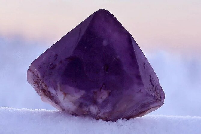 Small-group Wintertime Amethyst Mine Visit from Rovaniemi - Why the amethyst hunt is the main event