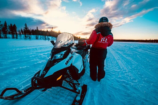 Snowmobile and Ice Fishing Experience - Getting started at Maakuntakatu 29