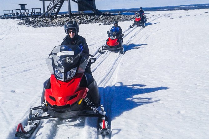 Snowmobile Safari in the Nature - Thirty minutes of winter preparation