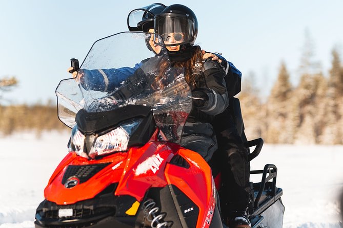 Snowmobile Safari into the Arctic Circle Forest - What the guides add to the ride