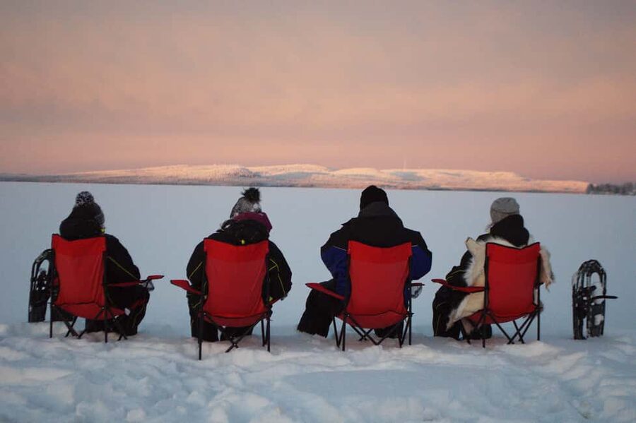 Snowshoe experience with traditional beverages in Lapland - Starting from central Rovaniemi