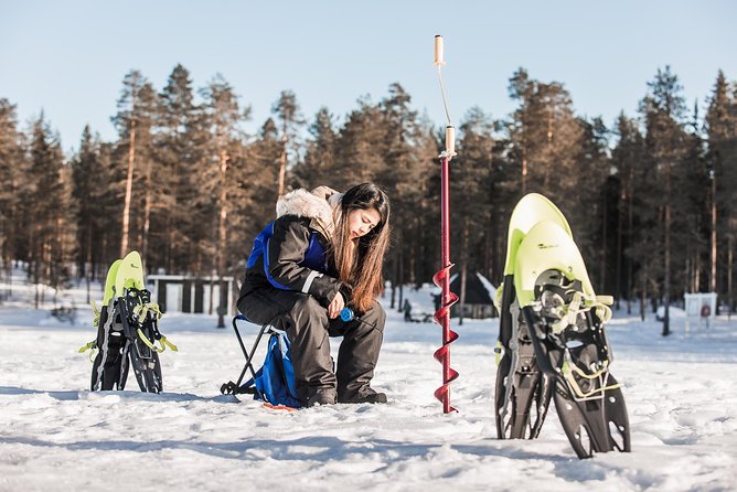 Snowshoeing and Ice Fishing Tour - Returning by snowshoe to Rovaniemi