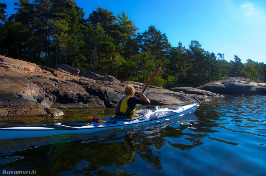 Turku Archipelago: Sea Kayaking Day Tour - A long lunch break on a wild island