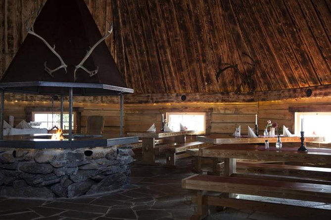 Wild Reindeers Safari + Lunch in Glass Igloo (private service) - Choosing the right guide and group setup