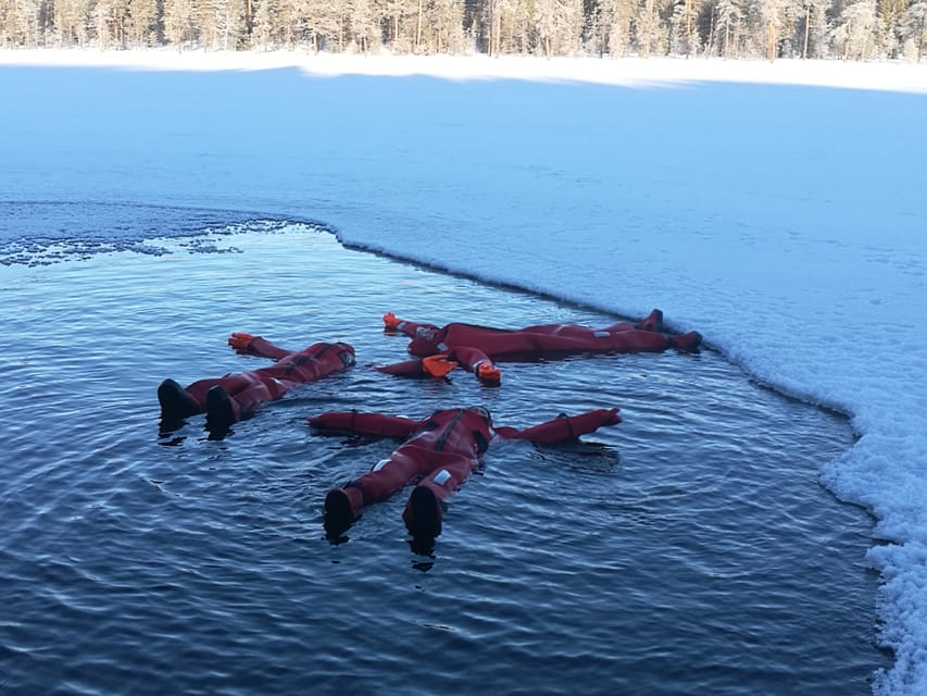 Ylläs: Lake Ylläsjärvi Ice-Floating Experience - What the 2.5-hour Ylläsjärvi outing feels like